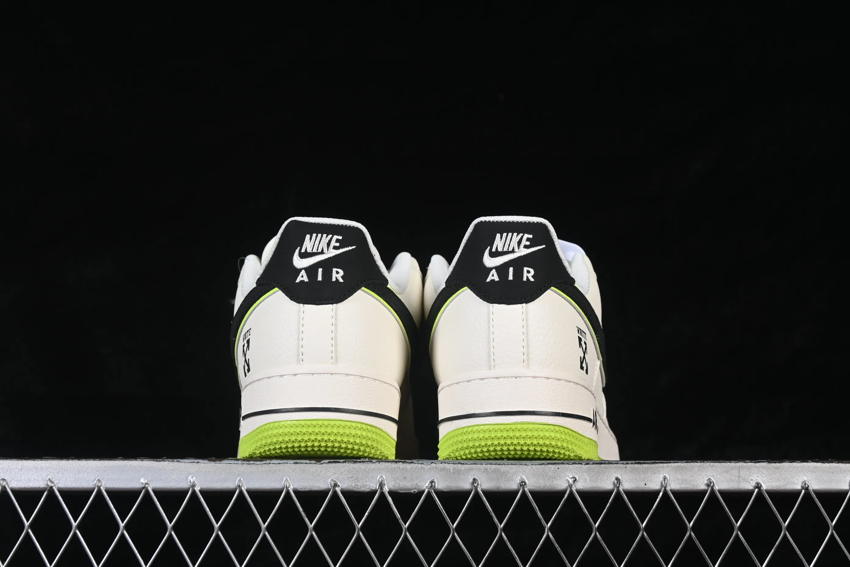 All Categories Nk Air Force 1 Air Force Series Nk Air Force 1 Low Air Force Low Nike Air Force 1'07 Low Co-branded Beige, Black and Green Air Force 1 Low-top Casual Sneakers QW5836-023